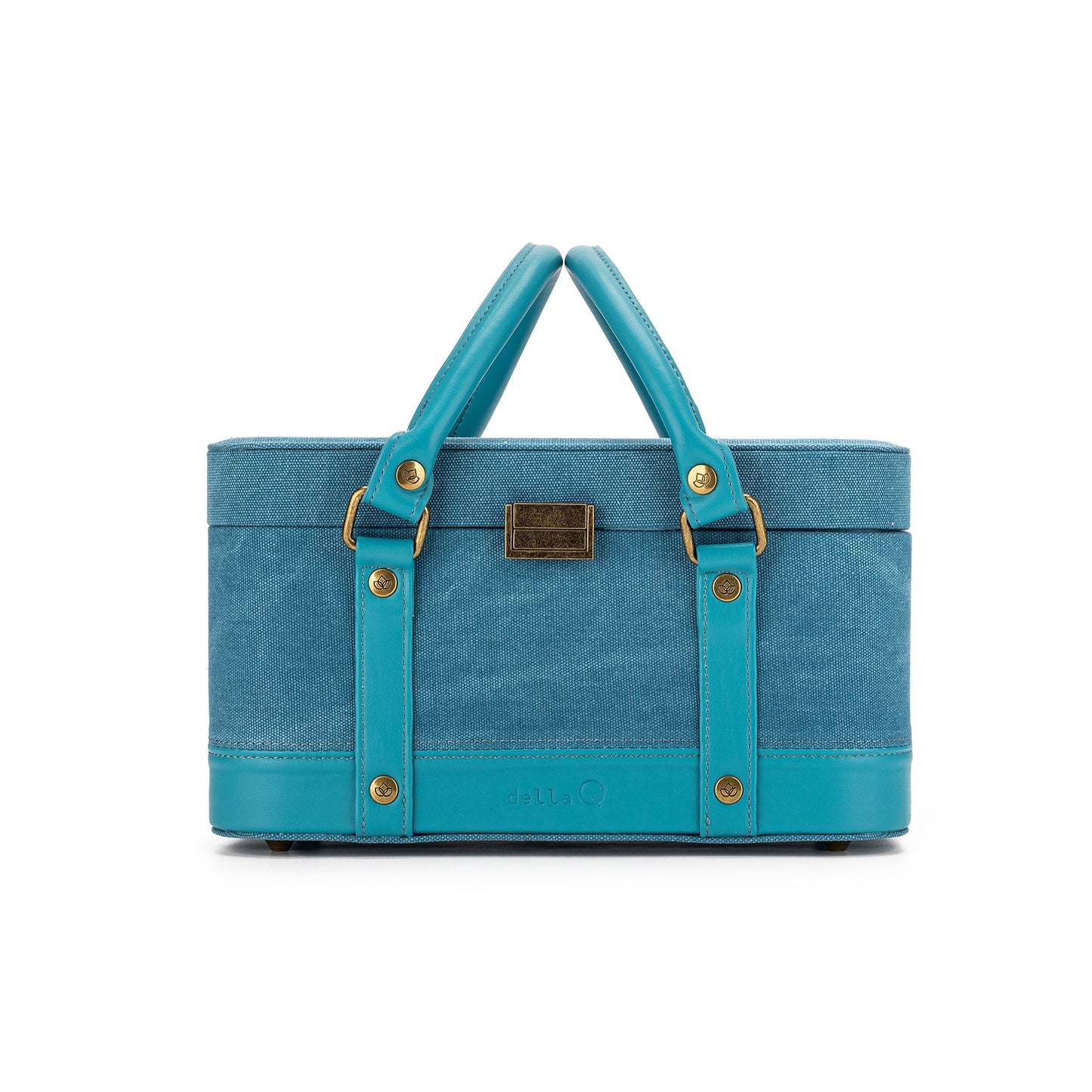 Della Q Train case Teal
