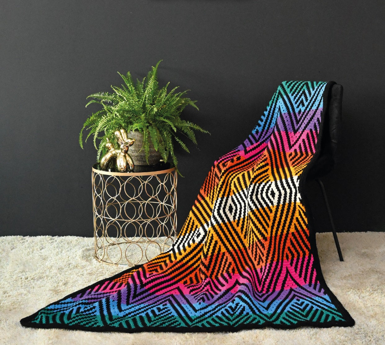 Cover Stripes Blanket (A New Day With Overlay Crochet) 